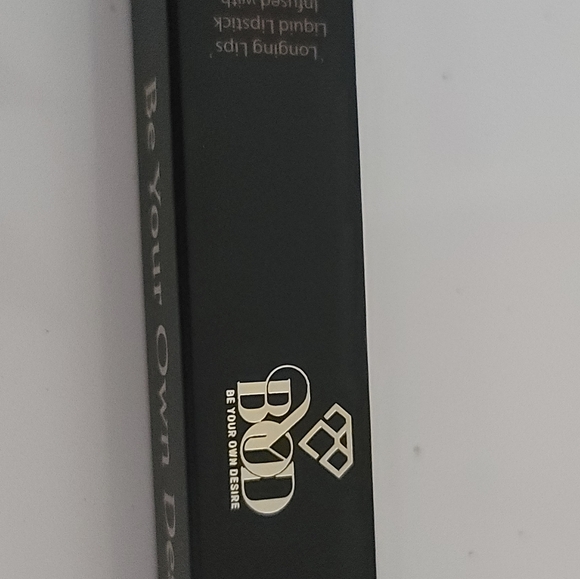 Lip gloss NWT - Picture 5 of 7